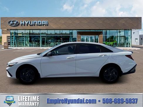 New 2026 Hyundai Elantra Sport FWD image 3