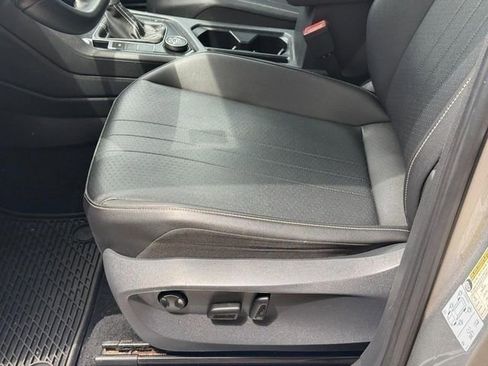 Used 2022 Volkswagen Tiguan SE R-Line AWD/4WD image 18
