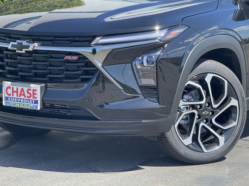 New 2026 Chevrolet Trax RS w/ Driver Confidence Package image 3