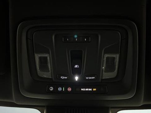 Used 2022 GMC Sierra 1500 AT4 w/ AT4 Premium Package image 14