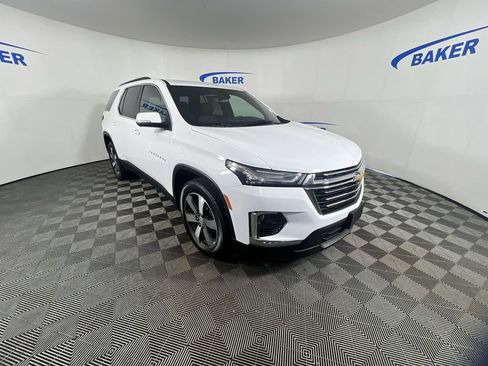 Certified 2023 Chevrolet Traverse LT w/ LT Premium Package AWD/4WD image 2