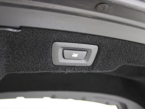 Used 2024 Lucid Air Touring image 33