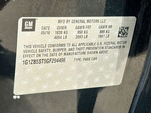 Used 2016 Chevrolet Malibu LS w/ LPO, Convenience Package 2 FWD image 32