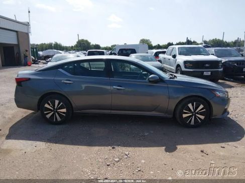 Used 2021 Nissan Altima 2.5 SV AWD/4WD image 4