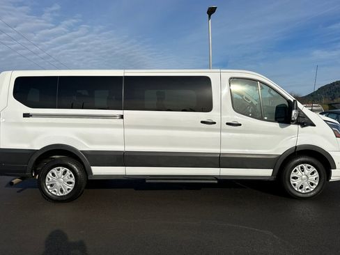 Used 2023 Ford Transit 350 XLT image 2