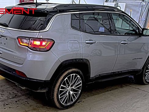 Used 2022 Jeep Compass Limited w/ Elite Group AWD/4WD image 6