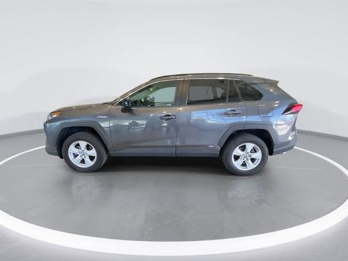 Used 2021 Toyota RAV4 LE AWD/4WD image 5