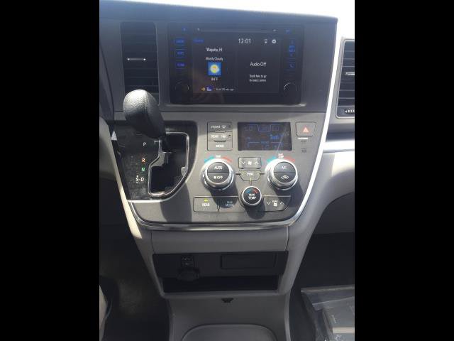 Used 2015 Toyota Sienna LE FWD image 15