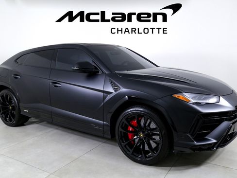 Used 2024 Lamborghini Urus S image 2