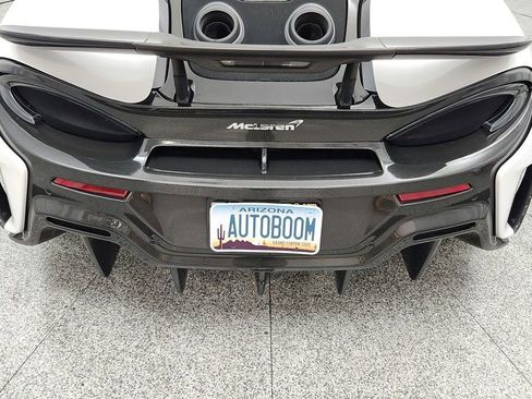 Used 2019 McLaren 600LT RWD image 22