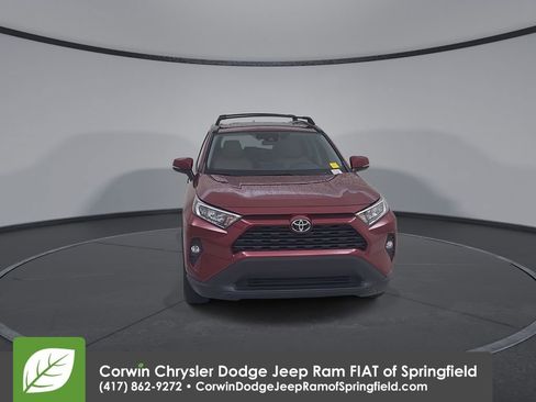 Used 2021 Toyota RAV4 XLE Premium AWD/4WD image 5