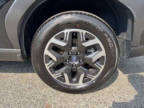 Certified 2025 Subaru Forester Premium AWD/4WD image 26