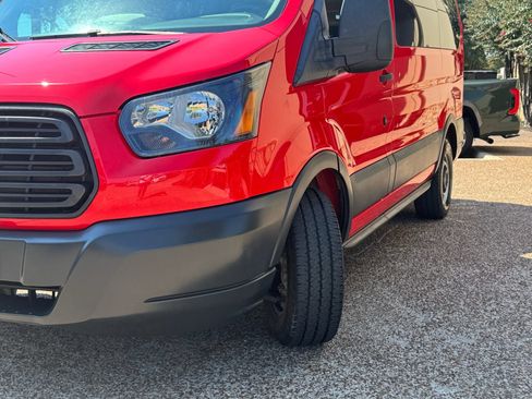 Used 2018 Ford Transit 150 XL RWD image 3