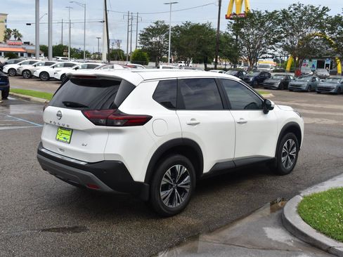 Used 2023 Nissan Rogue SV FWD image 11
