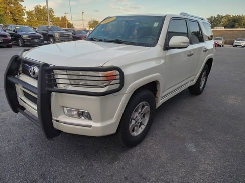 Used 2012 Toyota 4Runner SR5 image 4