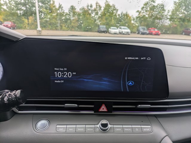 Used 2024 Hyundai Elantra SEL FWD image 24