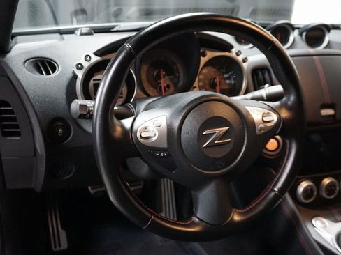 Used 2012 Nissan 370Z NISMO image 11