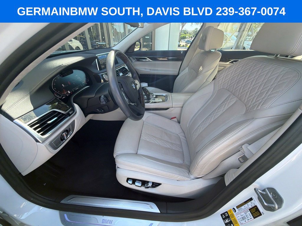 Used 2022 BMW 750i xDrive w/ Luxury Rear Seating Package AWD/4WD image 21