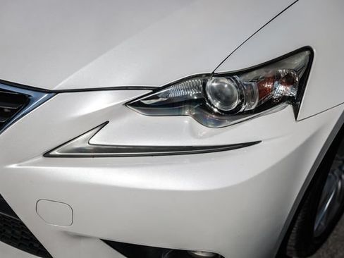 Used 2016 Lexus IS 200t RWD image 8