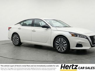 Used 2025 Nissan Altima 2.5 SV FWD video 1