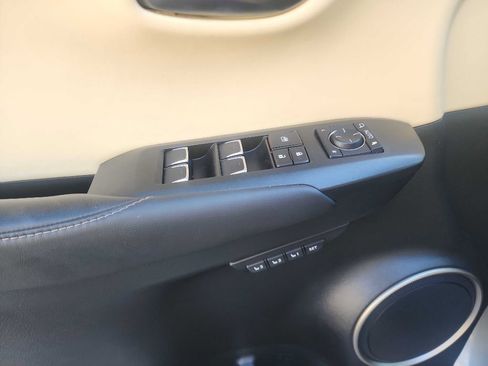 Used 2018 Lexus NX 300 FWD image 11