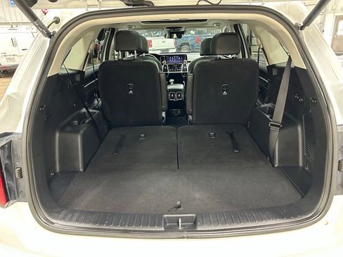 Used 2023 Kia Sorento SX AWD/4WD image 30