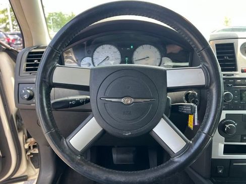 Used 2008 Chrysler 300 Touring w/ Comfort/Convenience Group RWD image 13