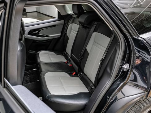 Used 2024 Land Rover Range Rover Evoque Dynamic SE image 41