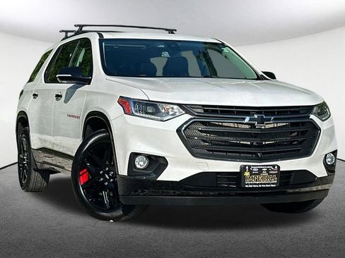 Used 2020 Chevrolet Traverse Premier w/ Redline Edition AWD/4WD image 2