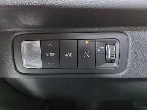 Used 2026 Chevrolet Traverse Z71 image 40