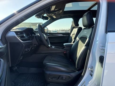 Used 2024 Jeep Grand Cherokee Trailhawk w/ Luxury Tech Group III image 13