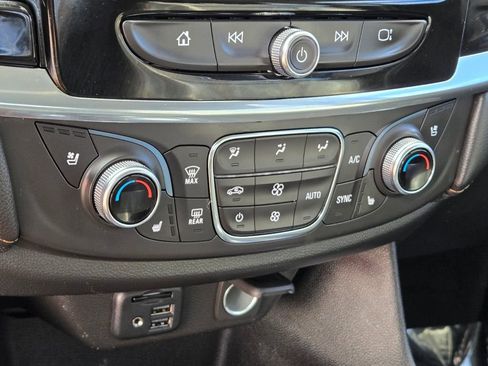 Used 2021 Chevrolet Traverse Premier w/ Redline Edition image 22