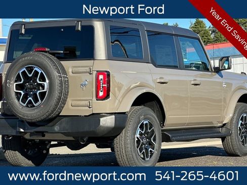 New 2025 Ford Bronco Outer Banks image 3