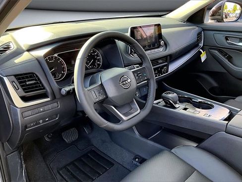 New 2026 Nissan Rogue SV image 7