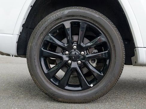 Used 2022 Jeep Grand Cherokee Laredo X image 14