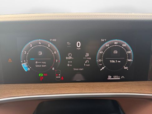 New 2026 Volkswagen Tiguan SEL R-Line AWD/4WD image 11