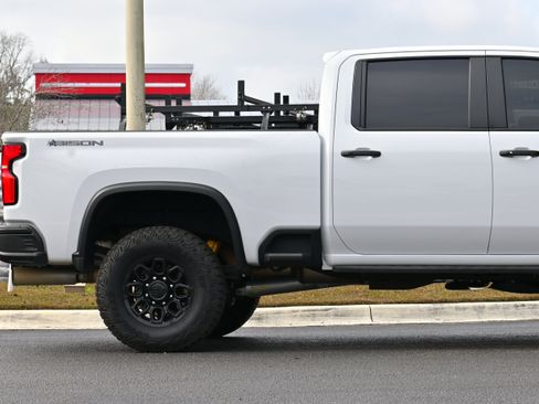 Used 2024 Chevrolet Silverado 2500 ZR2 w/ ZR2 Bison Edition image 5