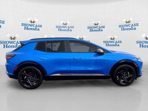 Used 2025 Chevrolet Equinox EV RS w/ LPO, All-Weather Mat Package FWD image 9