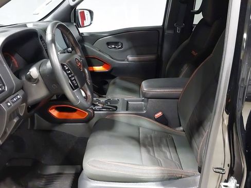 Used 2024 Nissan Frontier PRO-4X w/ Technology Package AWD/4WD image 19