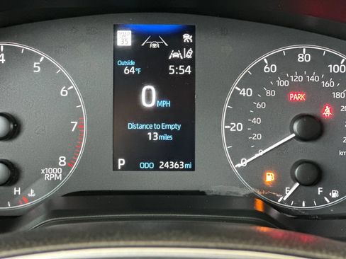 Used 2024 Toyota Corolla Cross LE FWD image 30