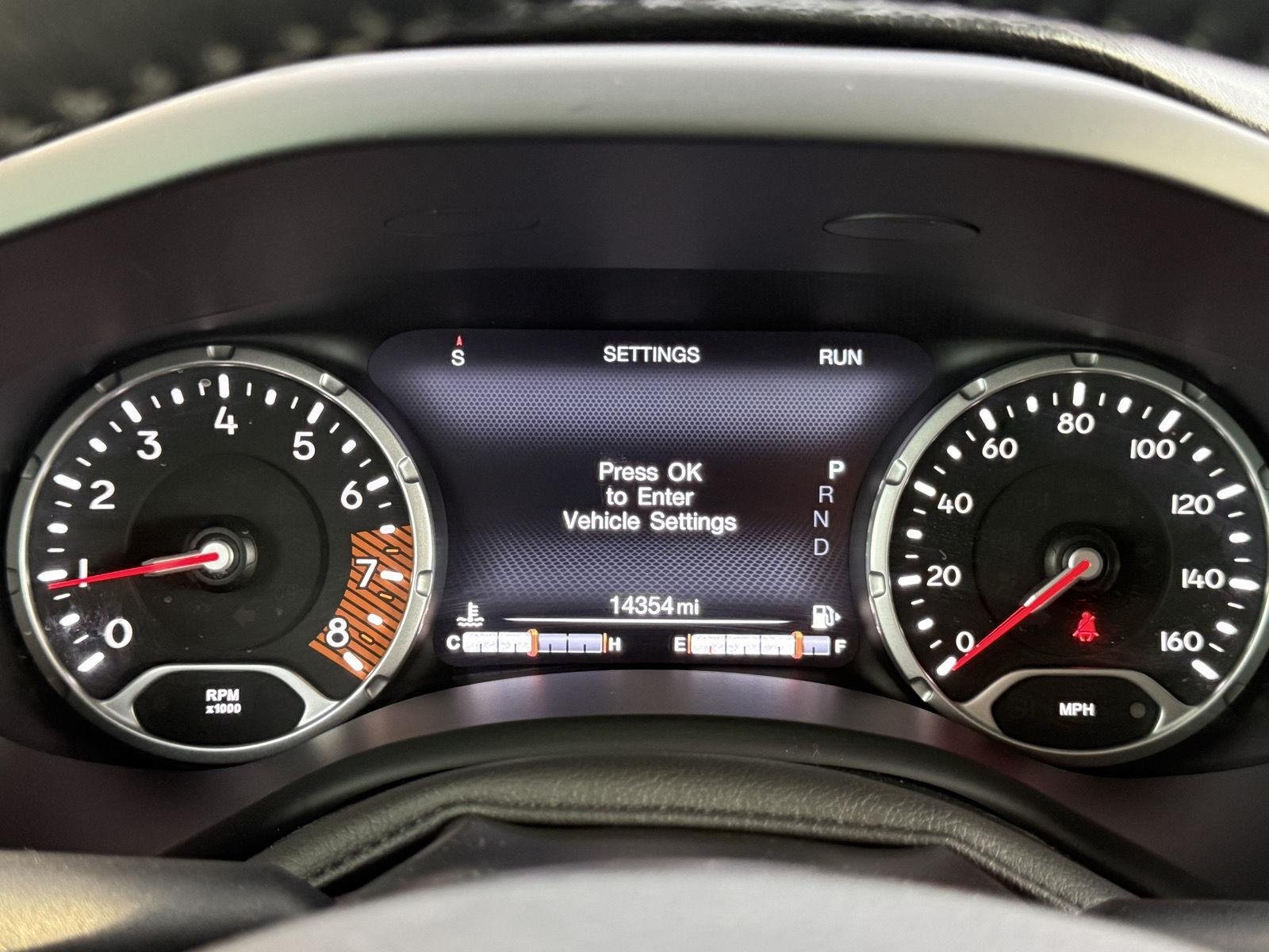 Used 2022 Jeep Renegade Limited AWD/4WD image 32