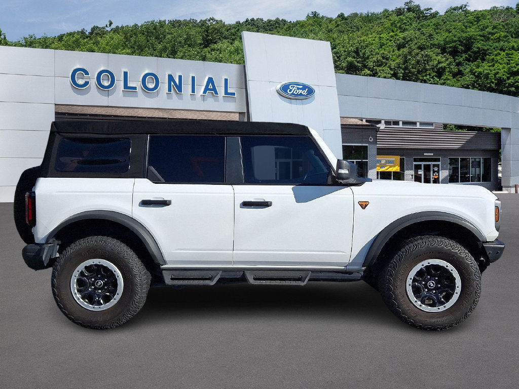 Used 2023 Ford Bronco Badlands w/ Sasquatch Package AWD/4WD image 7