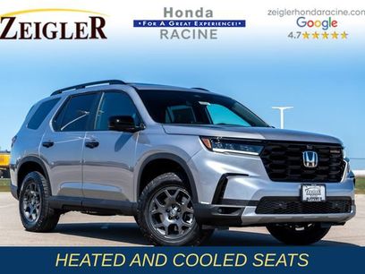 New 2025 Honda Pilot TrailSport