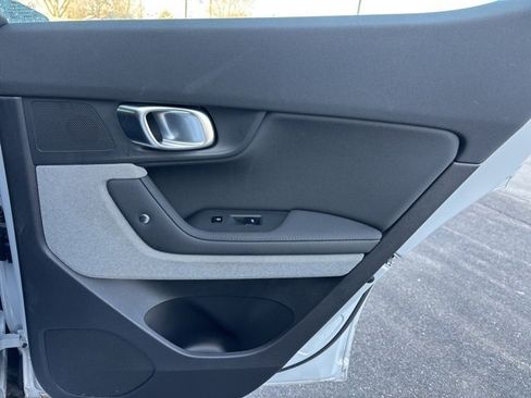 Used 2021 Polestar Polestar 2 w/ Performance Package image 14