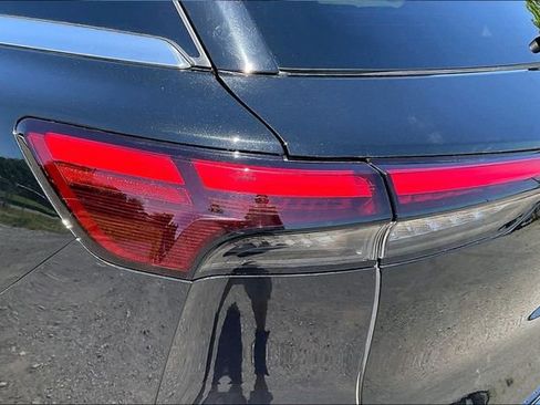 Used 2022 INFINITI QX60 Luxe w/ Performance Audio Package AWD/4WD image 23