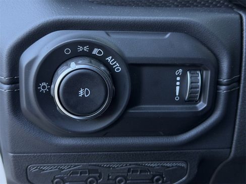 New 2025 Jeep Wrangler Unlimited Rubicon image 18