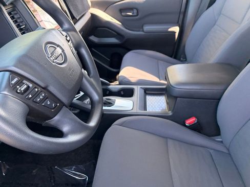 Certified 2022 Nissan Frontier S w/ Technology Package AWD/4WD image 18