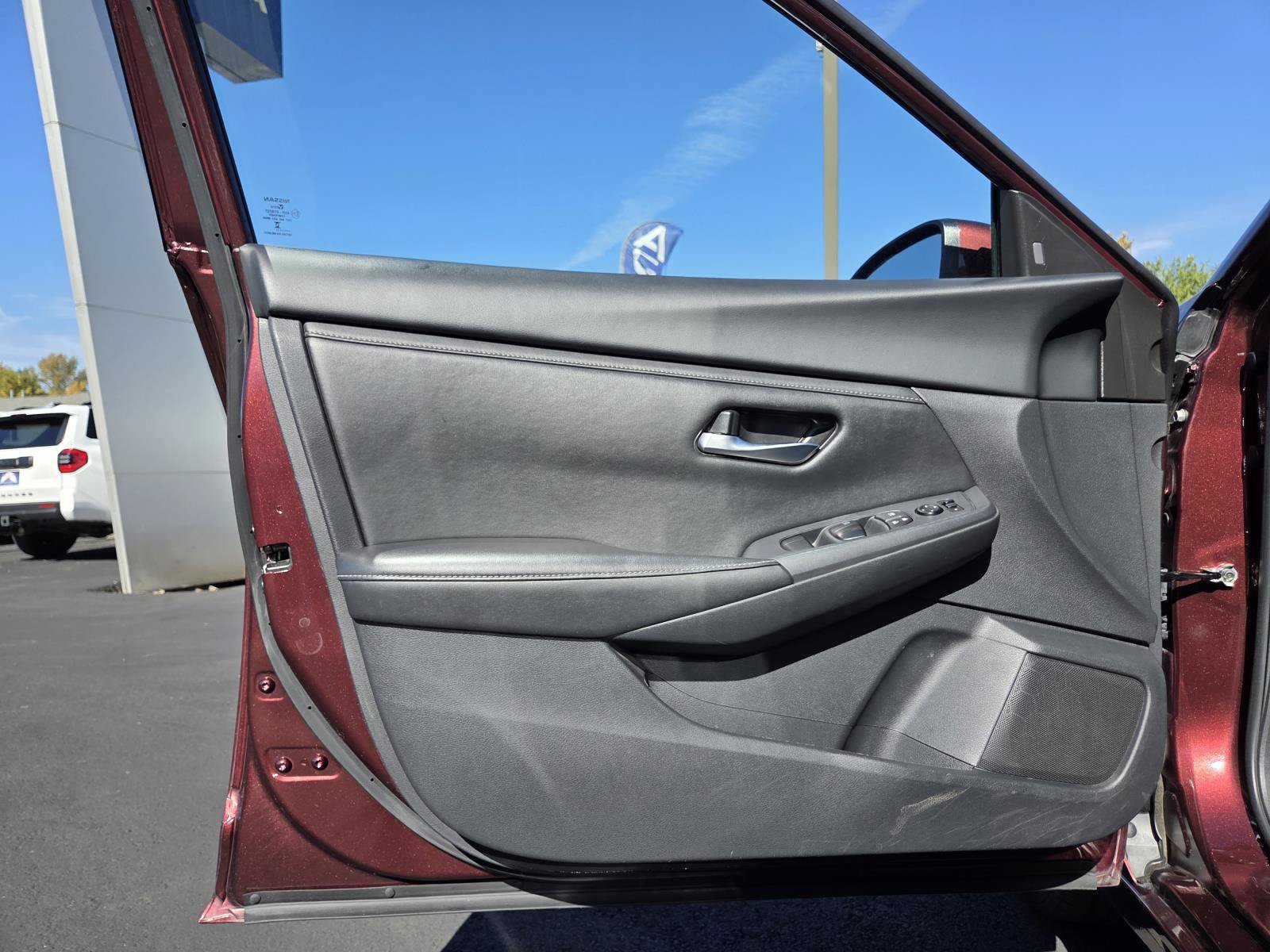 Used 2025 Nissan Sentra SV FWD image 12