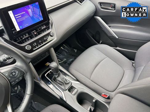 Used 2023 Toyota Corolla Cross LE image 30