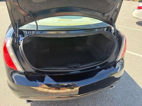 Used 2009 Lincoln MKS AWD image 34